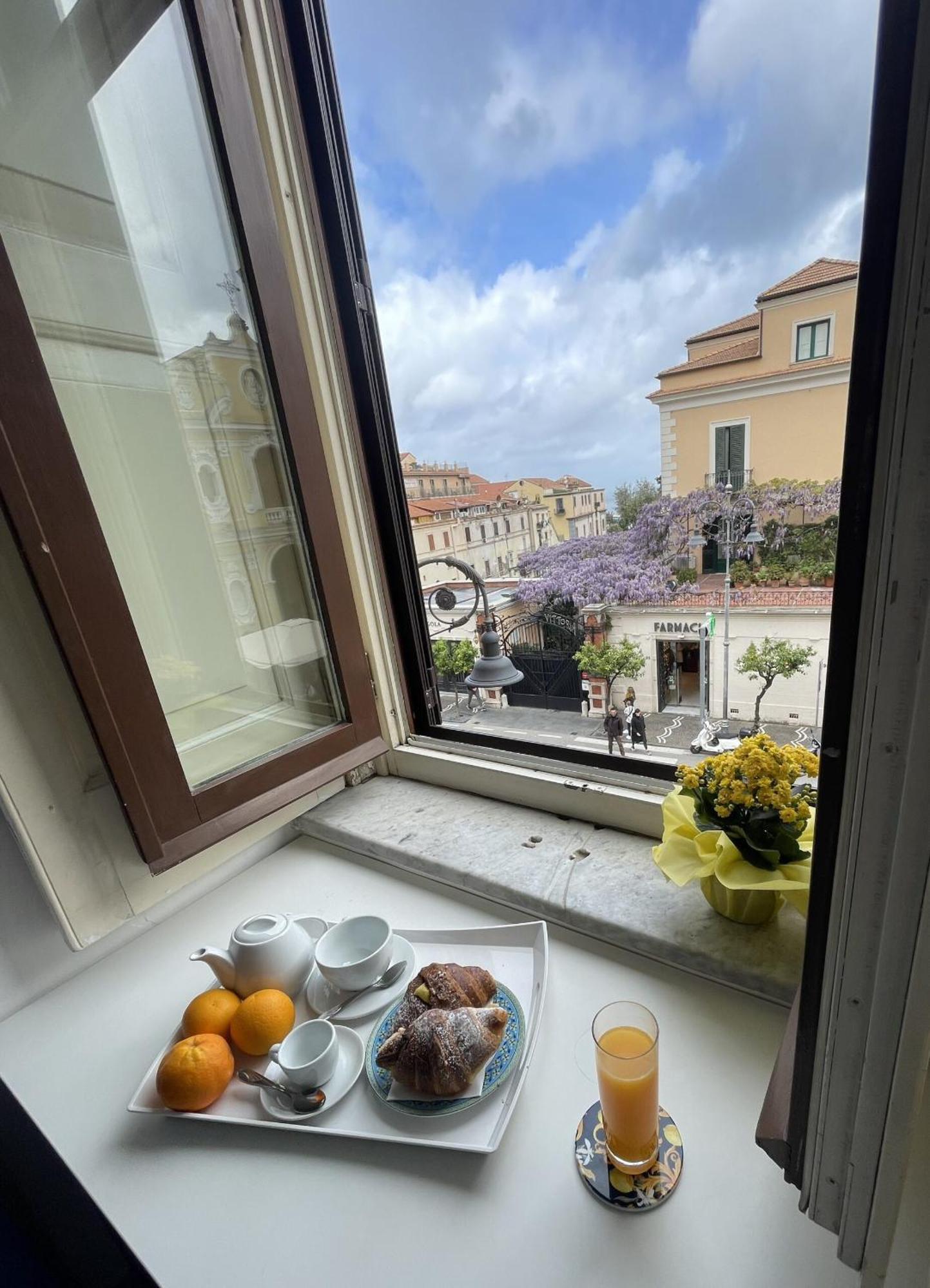 Bed and Breakfast Ambasciata Sorrento Relais Exterior foto