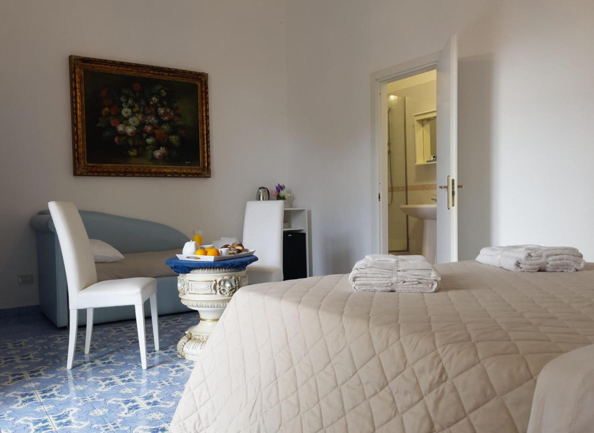 Bed and Breakfast Ambasciata Sorrento Relais Exterior foto